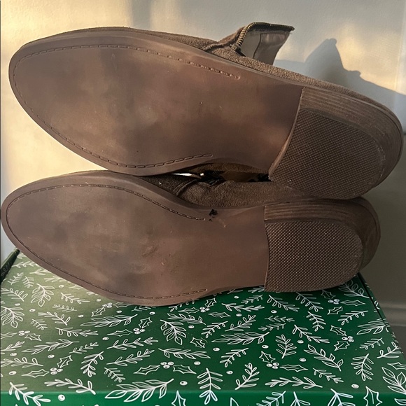 Blowfish Double Zipper Brown Suede Ankle Boots - Picture 3 of 3